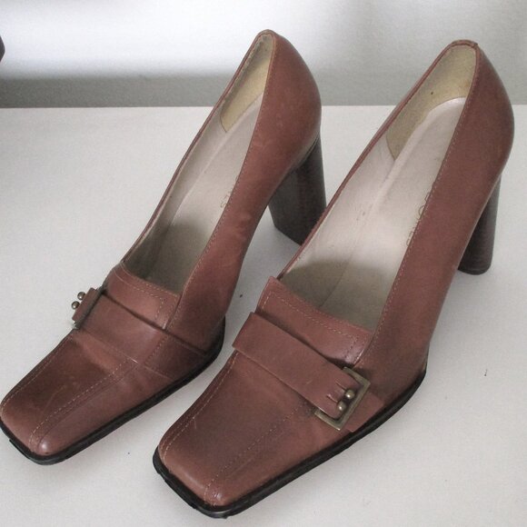 BCBGirls Womens Tan Leather 3" Heel Pump - Size 6M or 36 EUR - Picture 6 of 10